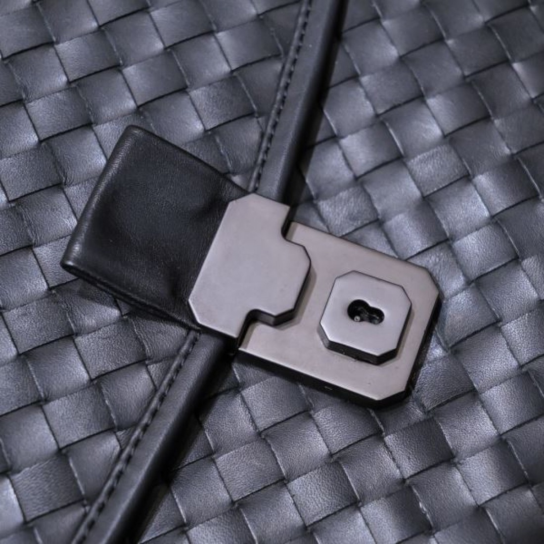 美意識と機能美が融合 ボッテガヴェネタ コピー ブリーフケース BOTTEGA VENETA