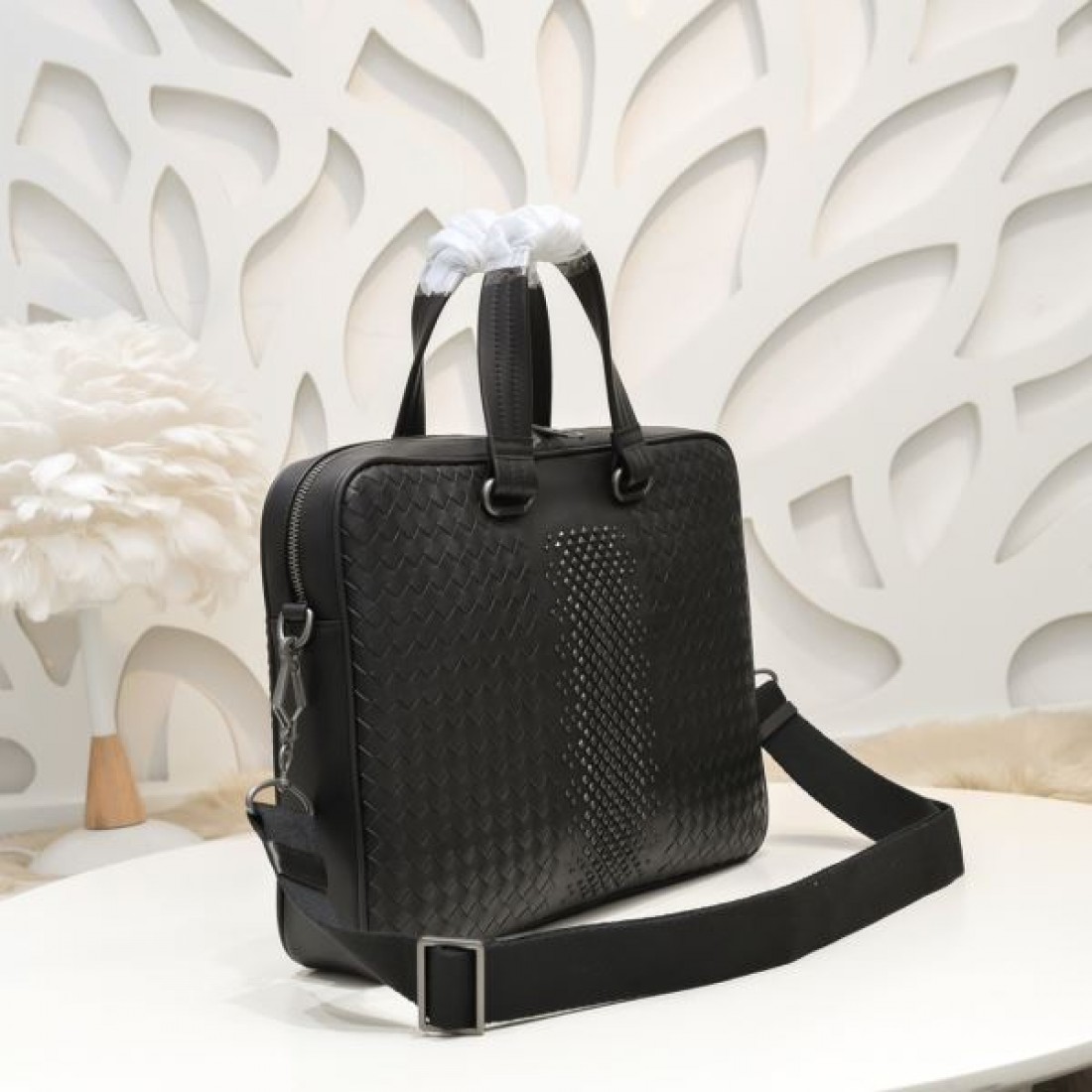 美しさと機能性 BOTTEGA VENETA ボッテガヴェネタ コピー ブリーフケース