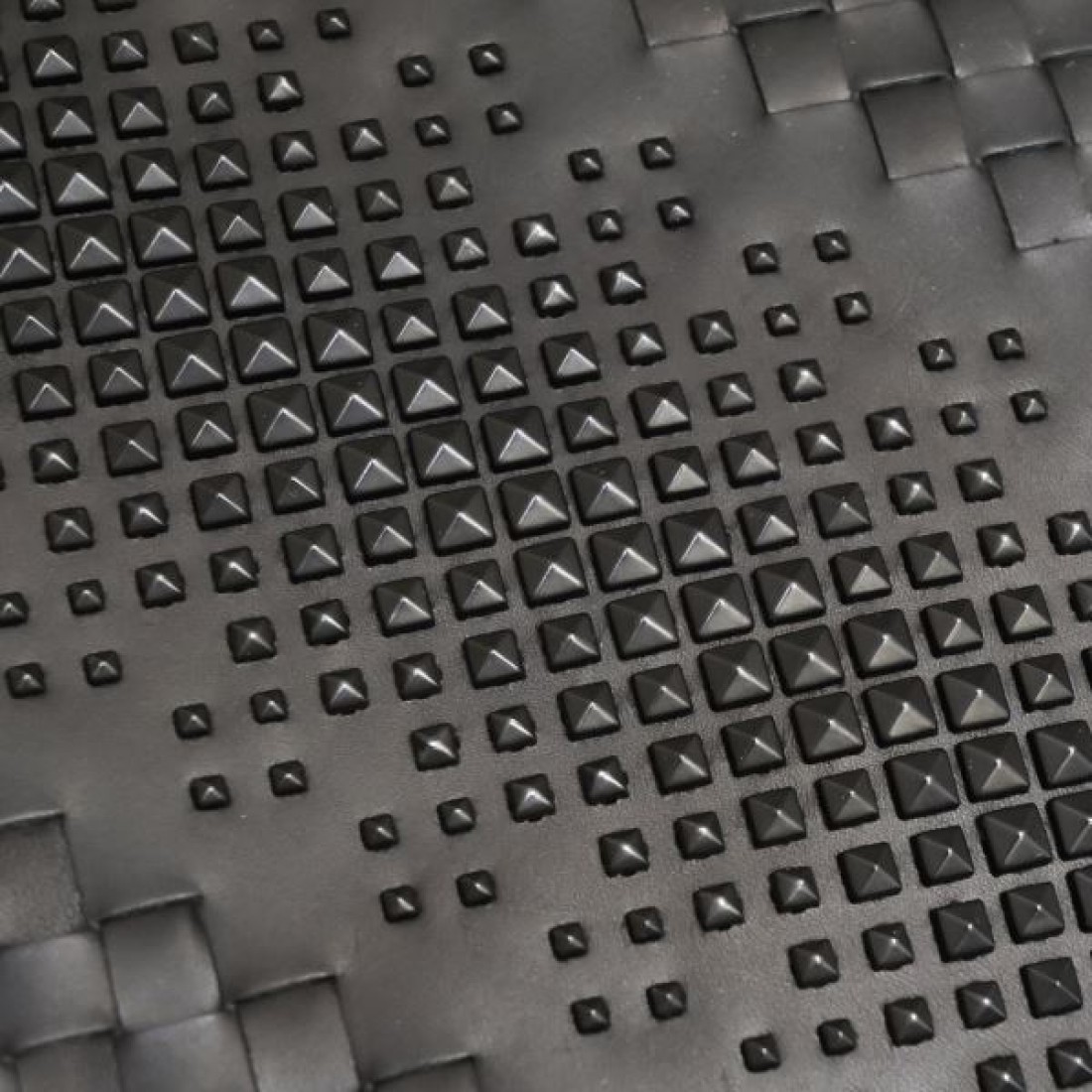美しさと機能性 BOTTEGA VENETA ボッテガヴェネタ コピー ブリーフケース
