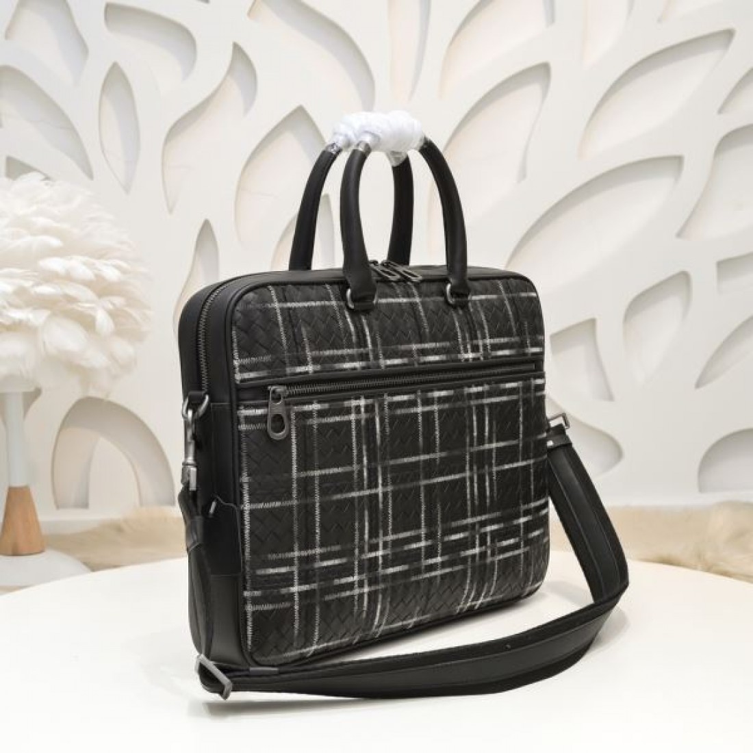 BOTTEGA VENETA ボッテガヴェネタ コピー ブリーフケース スマートで重厚感