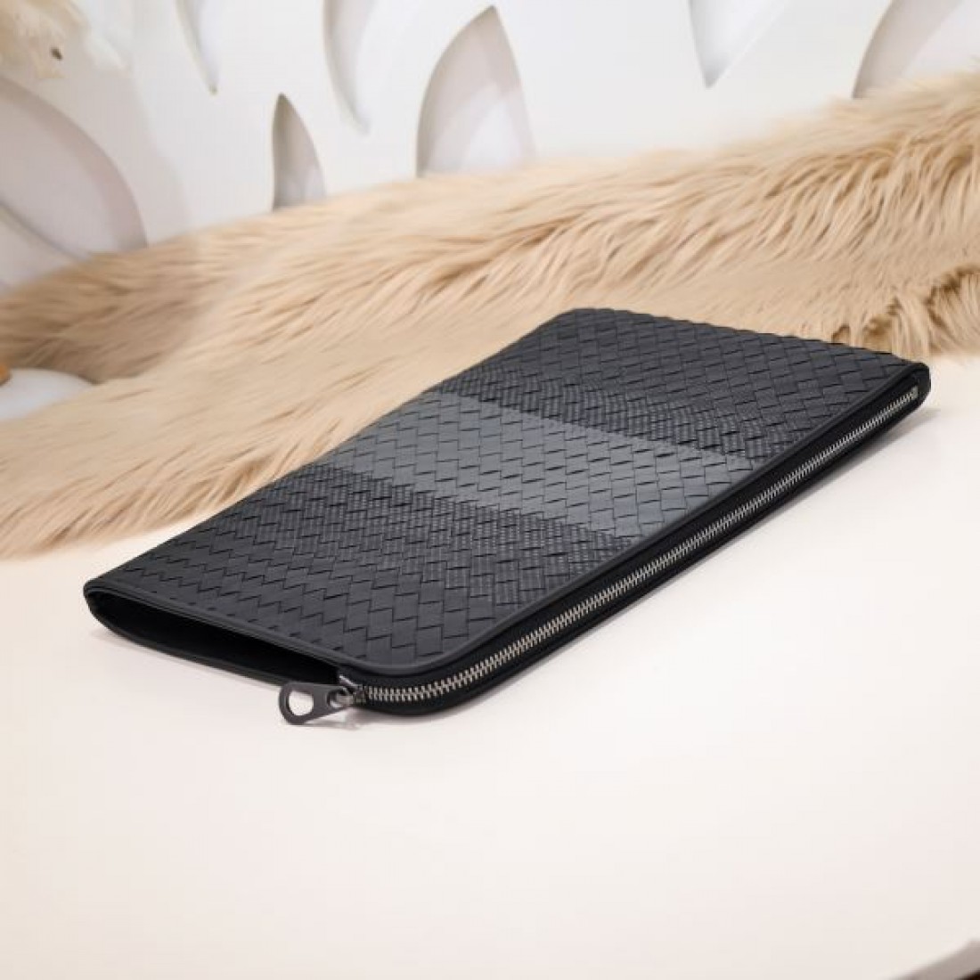 ボッテガヴェネタ コピー クラッチバッグ BOTTEGA VENETA 知的で都会的なスタイル