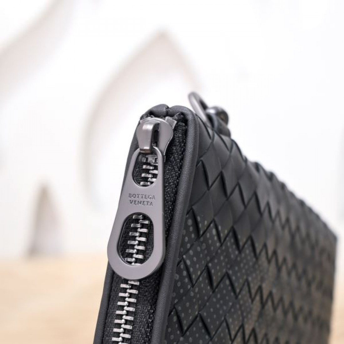 控えめな美しさが光る BOTTEGA VENETA ボッテガヴェネタ コピー クラッチバッグ