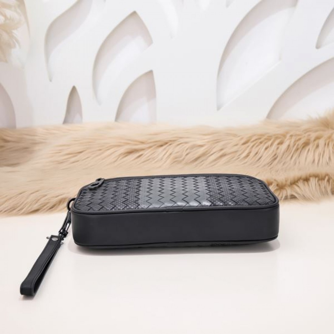 BOTTEGA VENETA ボッテガヴェネタ コピー クラッチバッグ タイムレスでエフォートレス