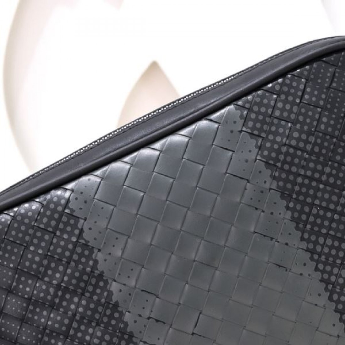 BOTTEGA VENETA ボッテガヴェネタ コピー クラッチバッグ タイムレスでエフォートレス