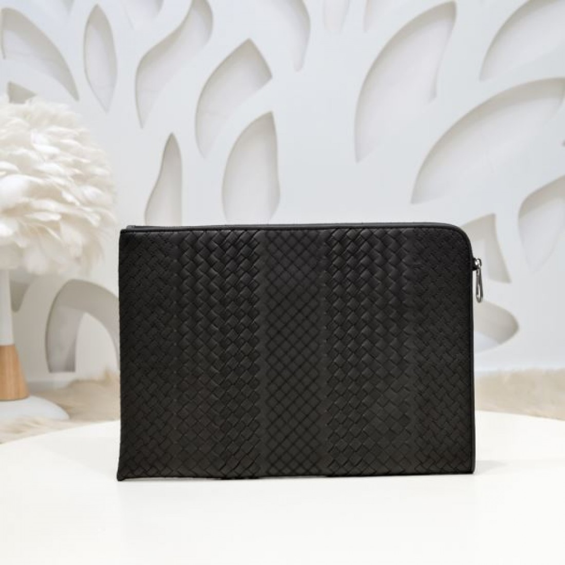 洗練と機能美を融合した ボッテガヴェネタ コピー クラッチバッグ BOTTEGA VENETA