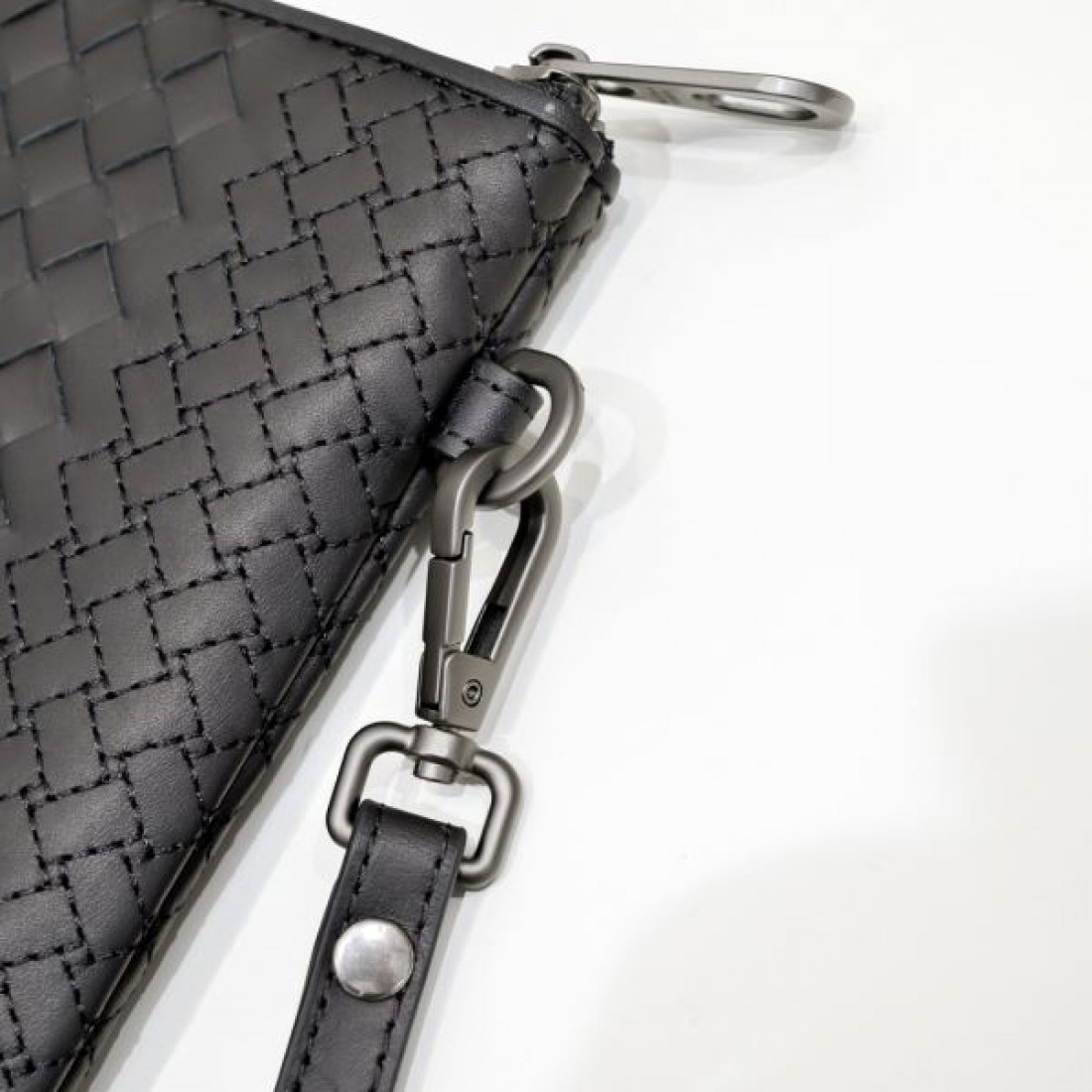 エレガントでスマートな印象 BOTTEGA VENETA ボッテガヴェネタ コピー クラッチバッグ
