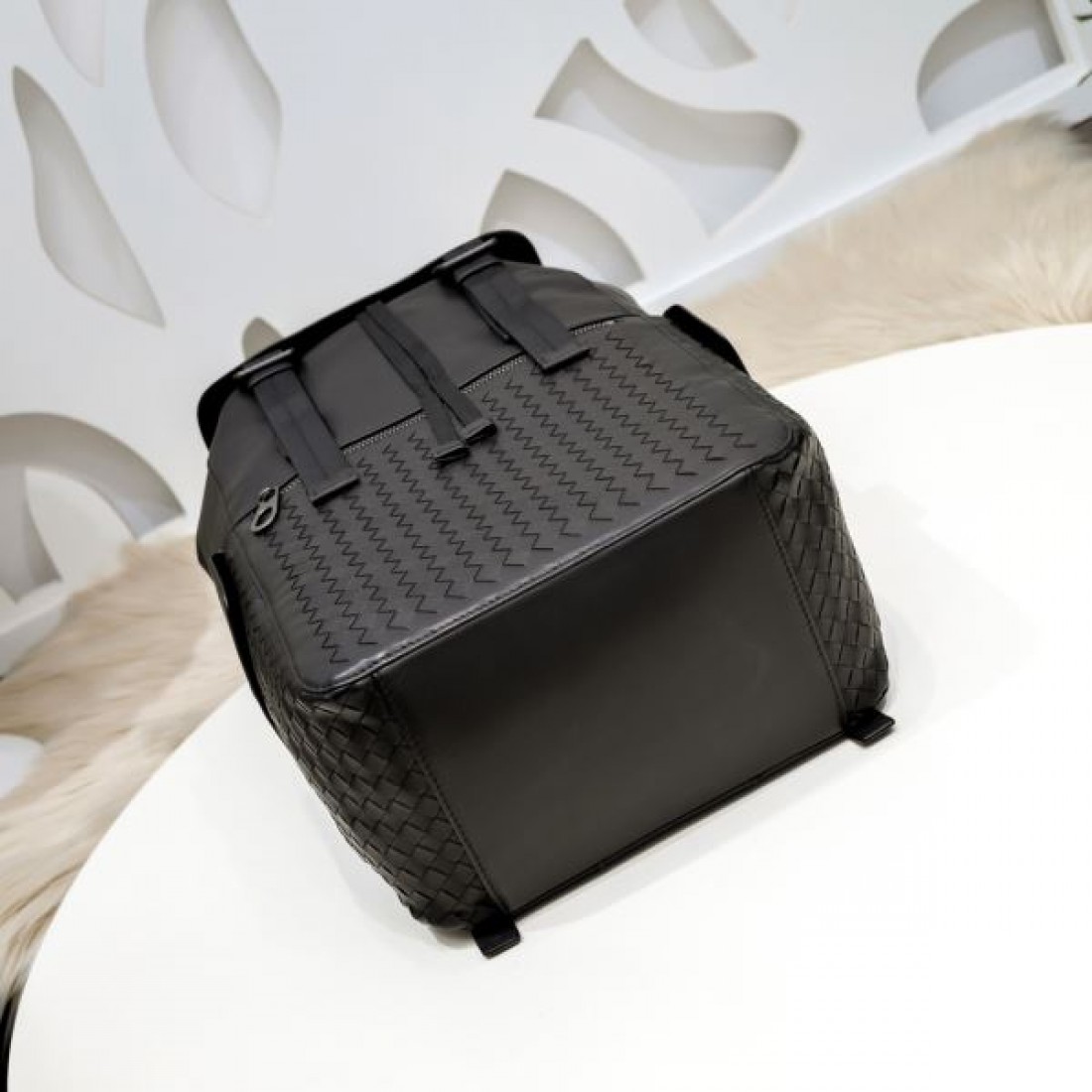 BOTTEGA VENETA ボッテガヴェネタ コピー バックパック エフォートレスで都会的な魅力