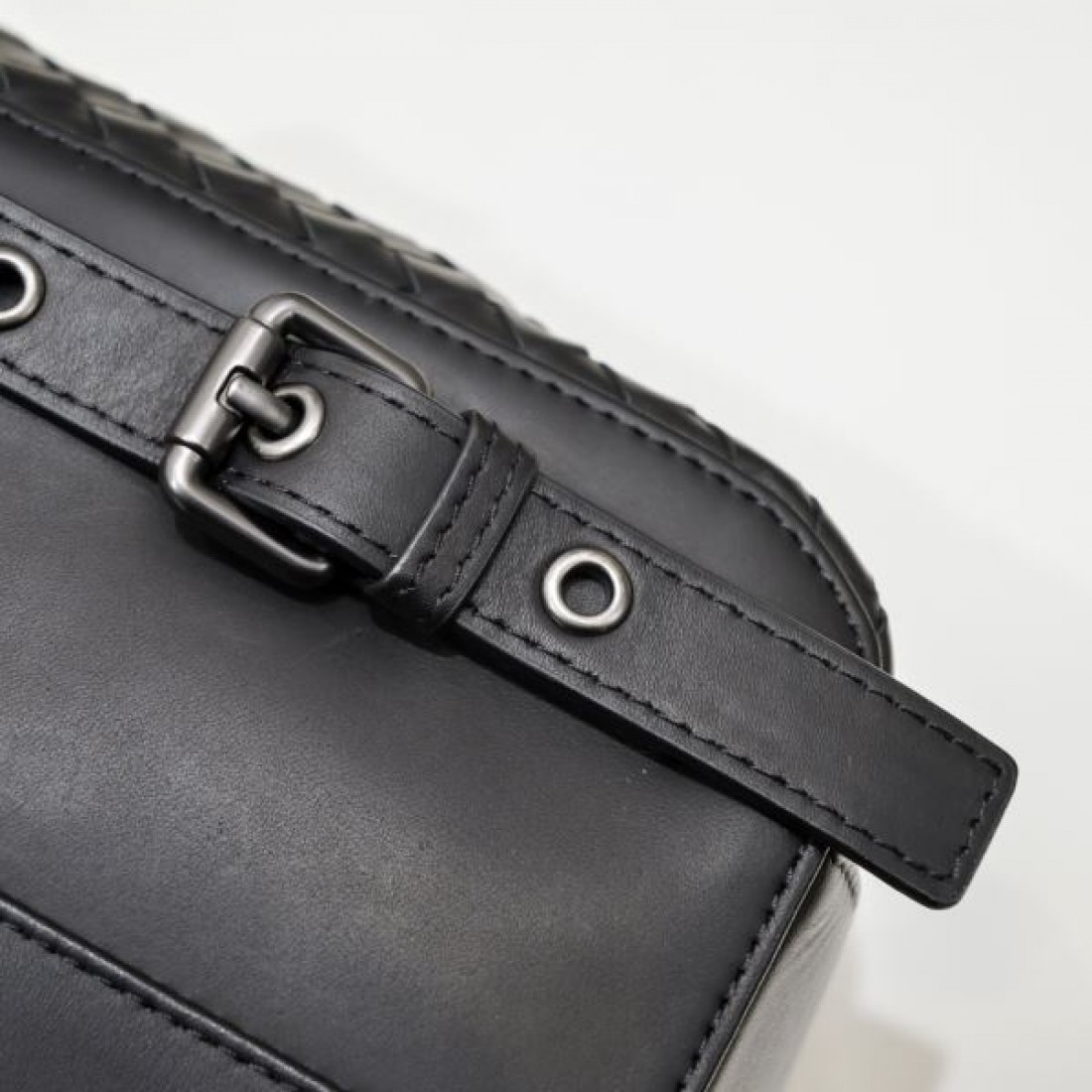 BOTTEGA VENETA ボッテガヴェネタ コピー バックパック エフォートレスで都会的な魅力
