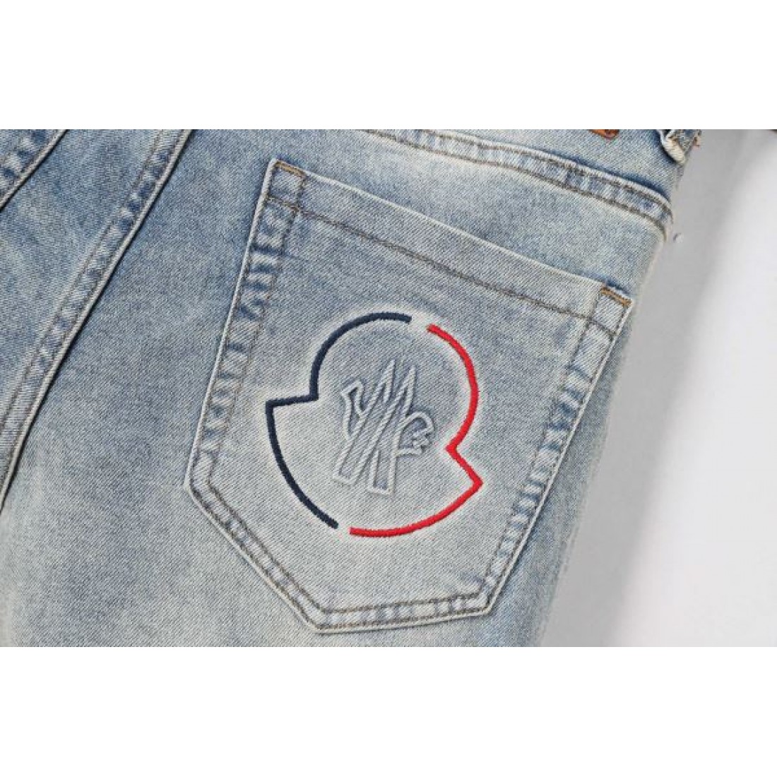 人気沸騰中！おしゃれ新品！MONCLER モンクレール コピー ジーパン 大人可愛い