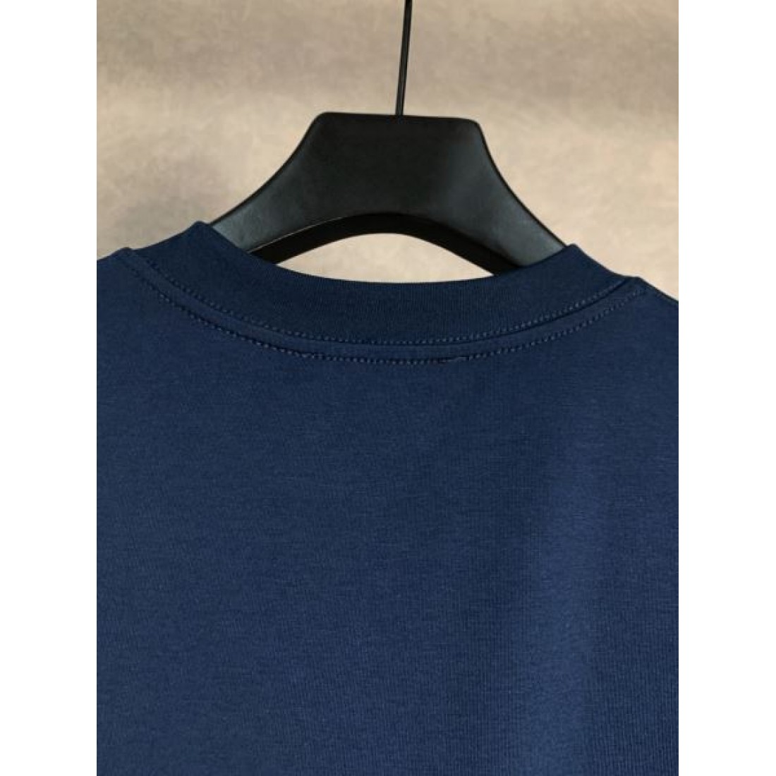 GUCCI グッチ 偽物 半袖Tシャツ 自由でナチュラルな着こなしに最適