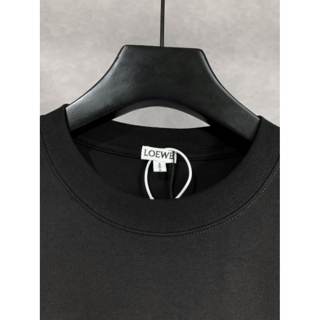 LOEWE ロエベ コピー 半袖Tシャツ 自然体で魅せる 柔らかく