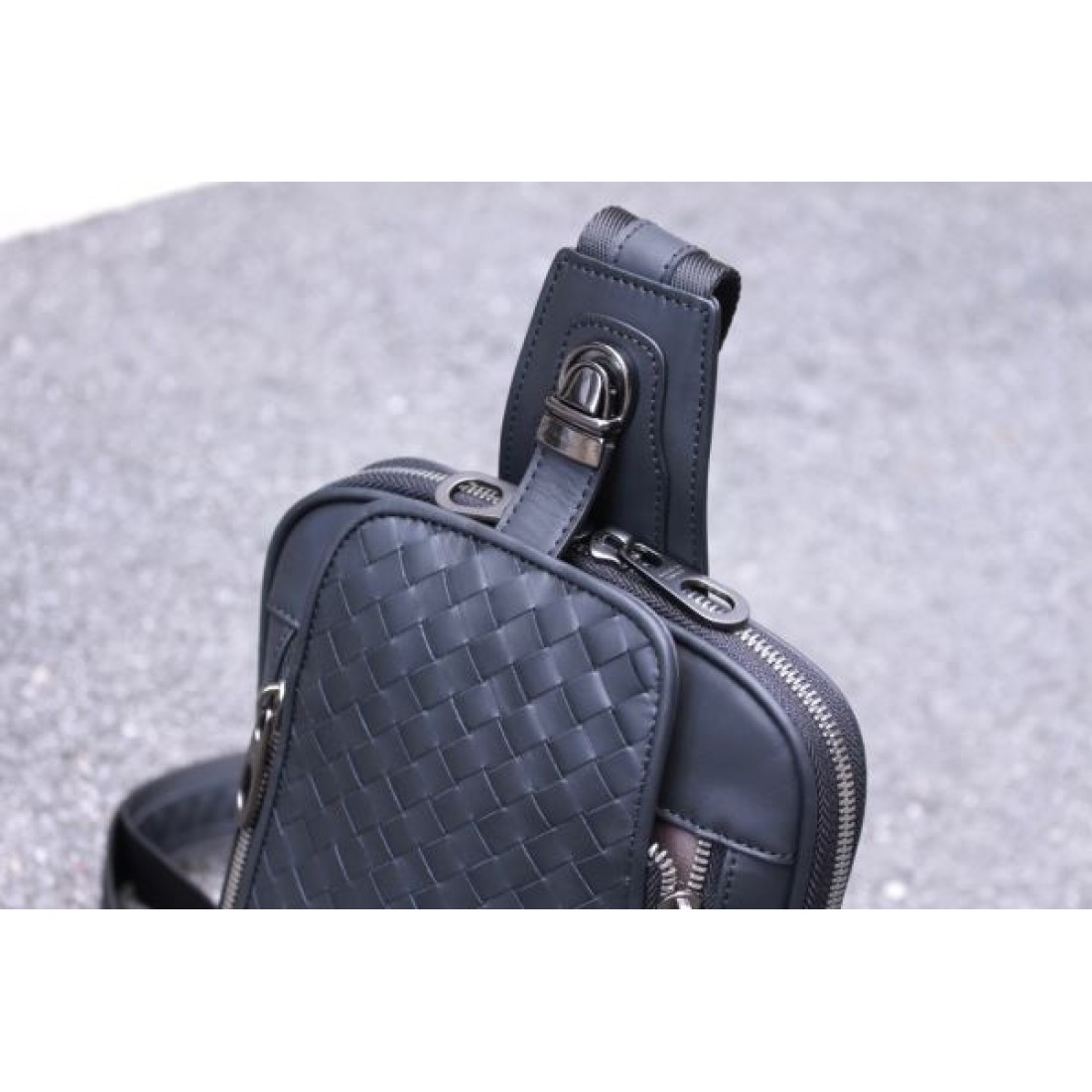 スタイリッシュでエレガントな BOTTEGA VENETA ボッテガヴェネタ コピー ウエストバッグ