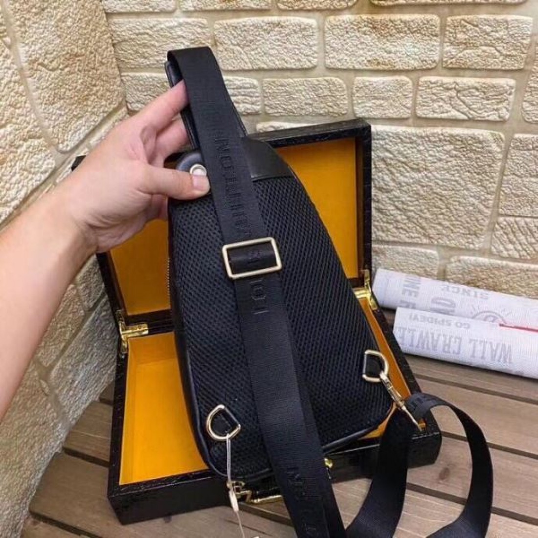 スタイリッシュなスタイル LOUIS VUITTON ルイヴィトン コピー チェストバッグ 期間限定