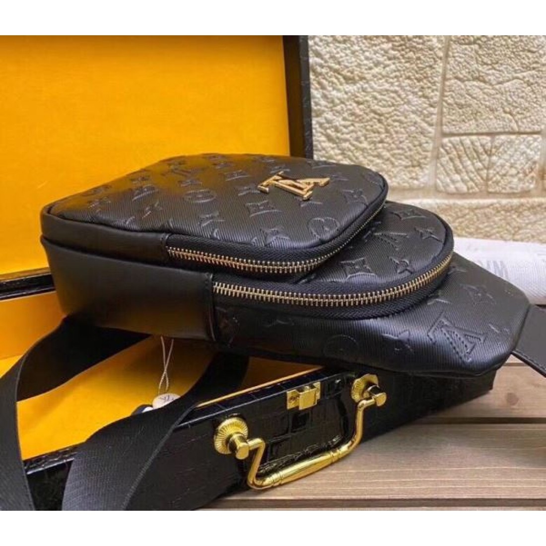 スタイリッシュなスタイル LOUIS VUITTON ルイヴィトン コピー チェストバッグ 期間限定