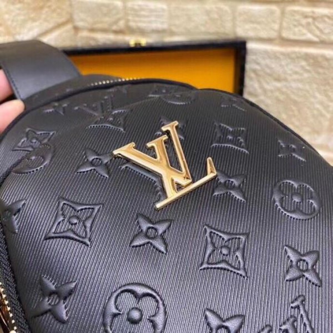 スタイリッシュなスタイル LOUIS VUITTON ルイヴィトン コピー チェストバッグ 期間限定