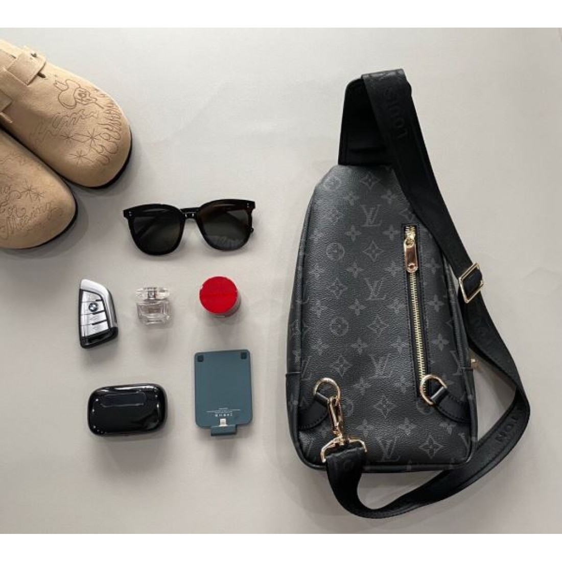 SNS映え抜群 LOUIS VUITTON ルイヴィトン コピー チェストバッグ 一瞬で華やぐ