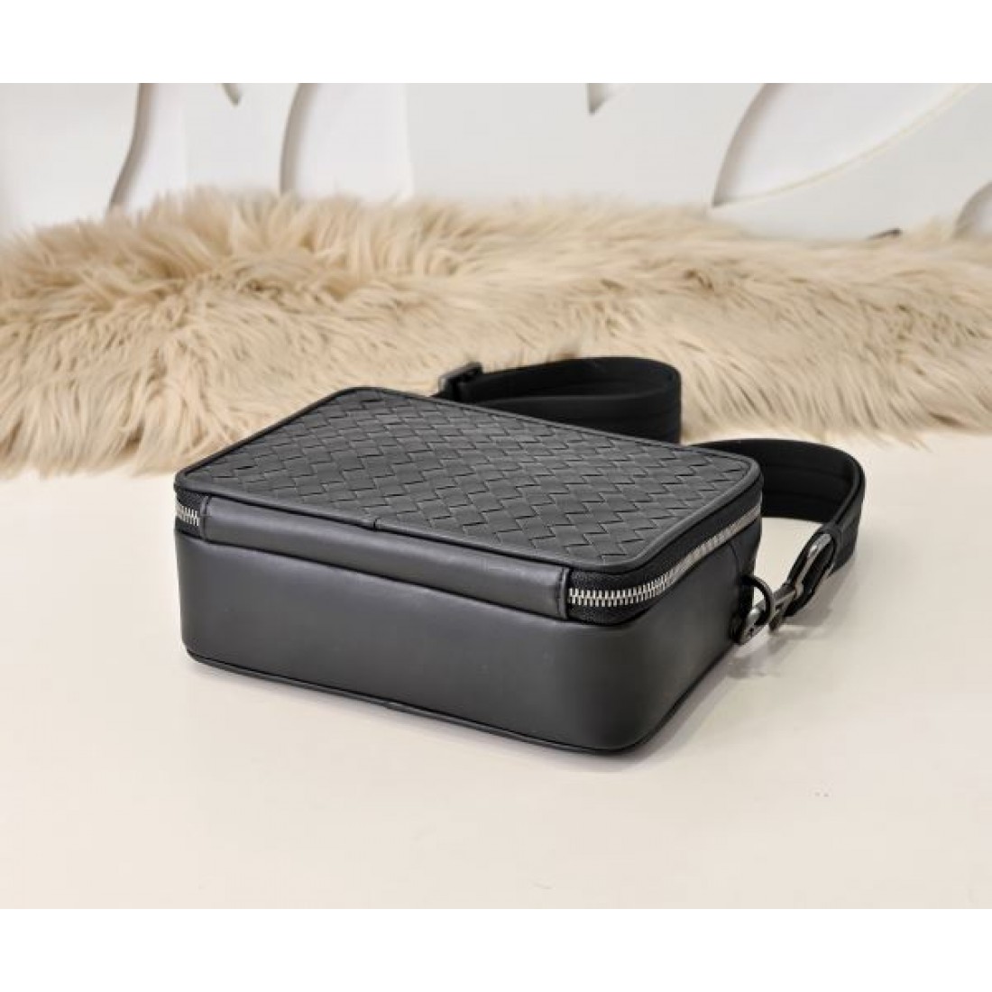 希少価値高い BOTTEGA VENETA ボッテガヴェネタ コピー ショルダーバッグ 今季イチオシ