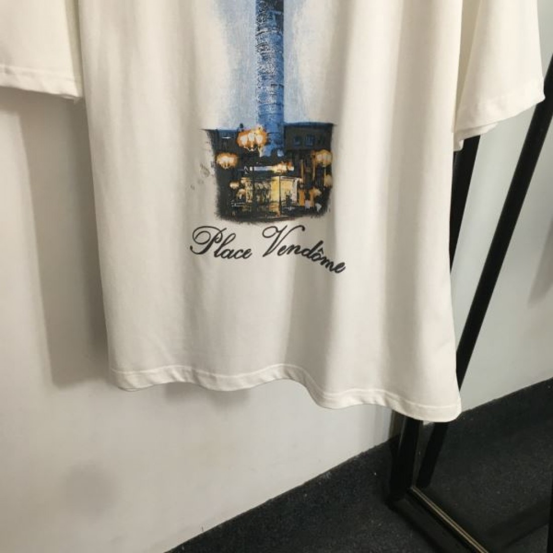 デイリー使いに実用性抜群 BALENCIAGA バレンシアガ コピー 半袖Tシャツ 大注目の新作