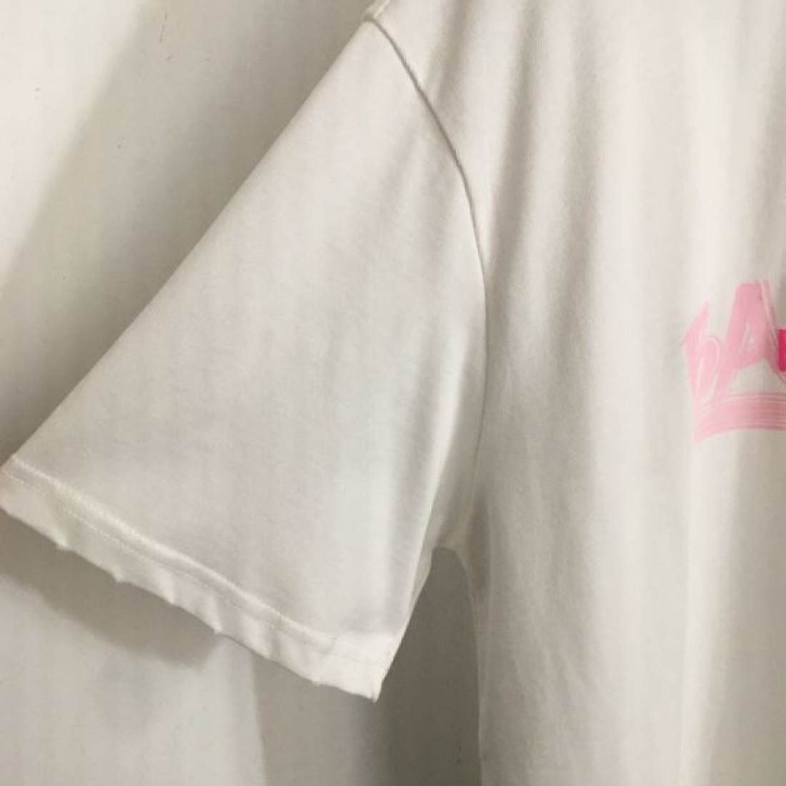 この夏を彩る BALENCIAGA バレンシア コピー 半袖Tシャツ 引き続き注目のスタイル
