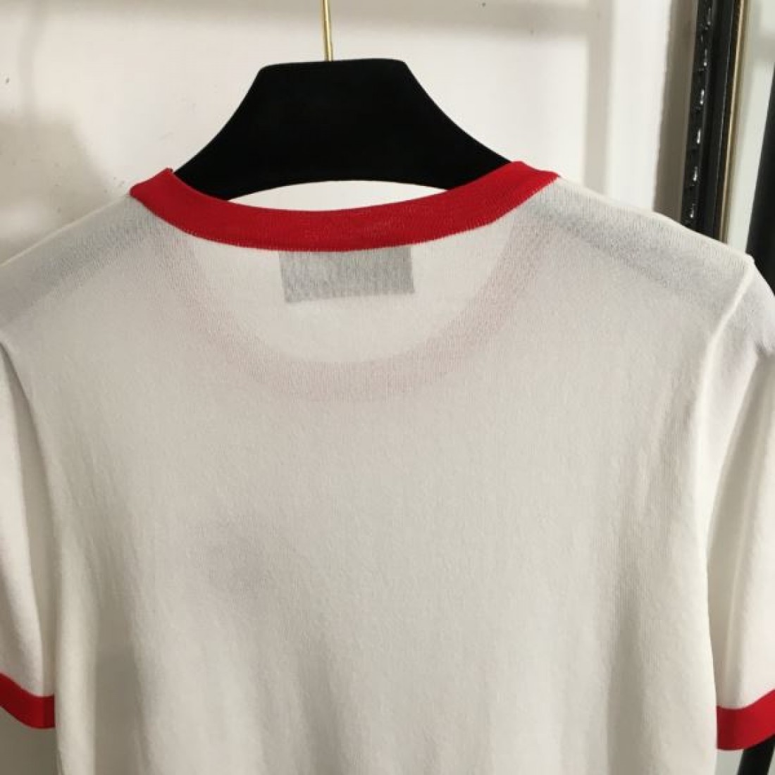 大人カジュアルに GUCCI グッチ コピー 半袖Tシャツ 早い者勝ち