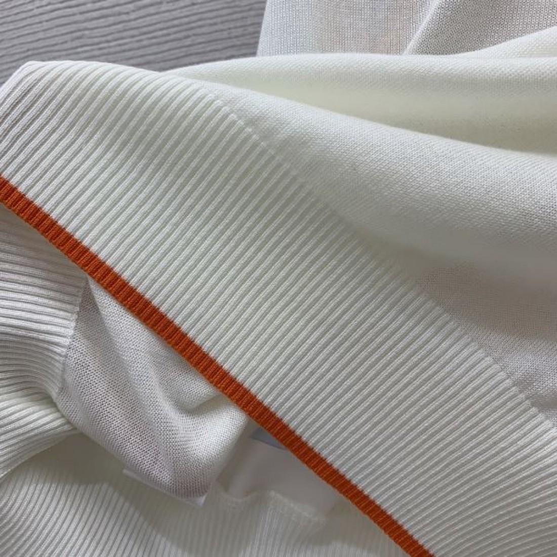 今季イチオシ HERMES エルメス コピー 半袖トップス 季節感たっぷり