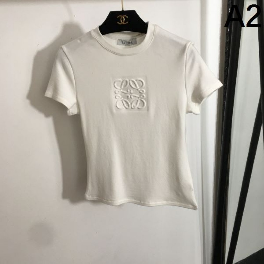 柔らかく洗練された LOEWE ロエベ スーパーコピー 半袖Tシャツ