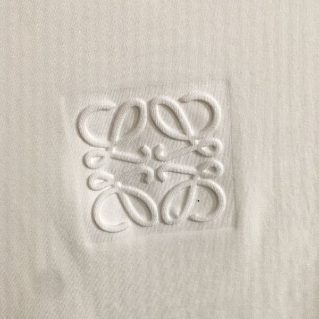 柔らかく洗練された LOEWE ロエベ スーパーコピー 半袖Tシャツ