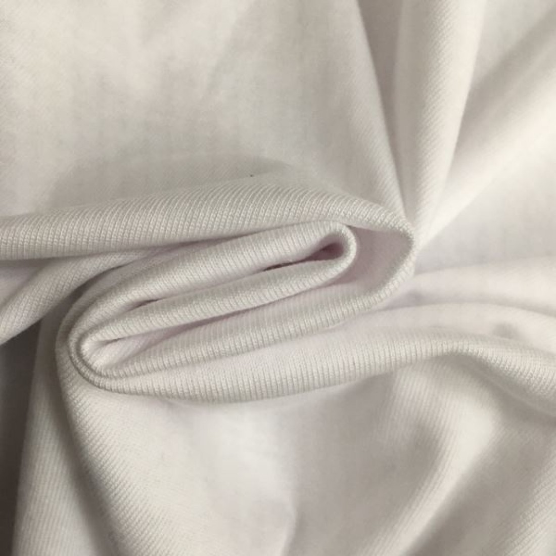 LOEWE ロエベ スーパーコピー 半袖Tシャツ ナチュラルで軽やかな印象