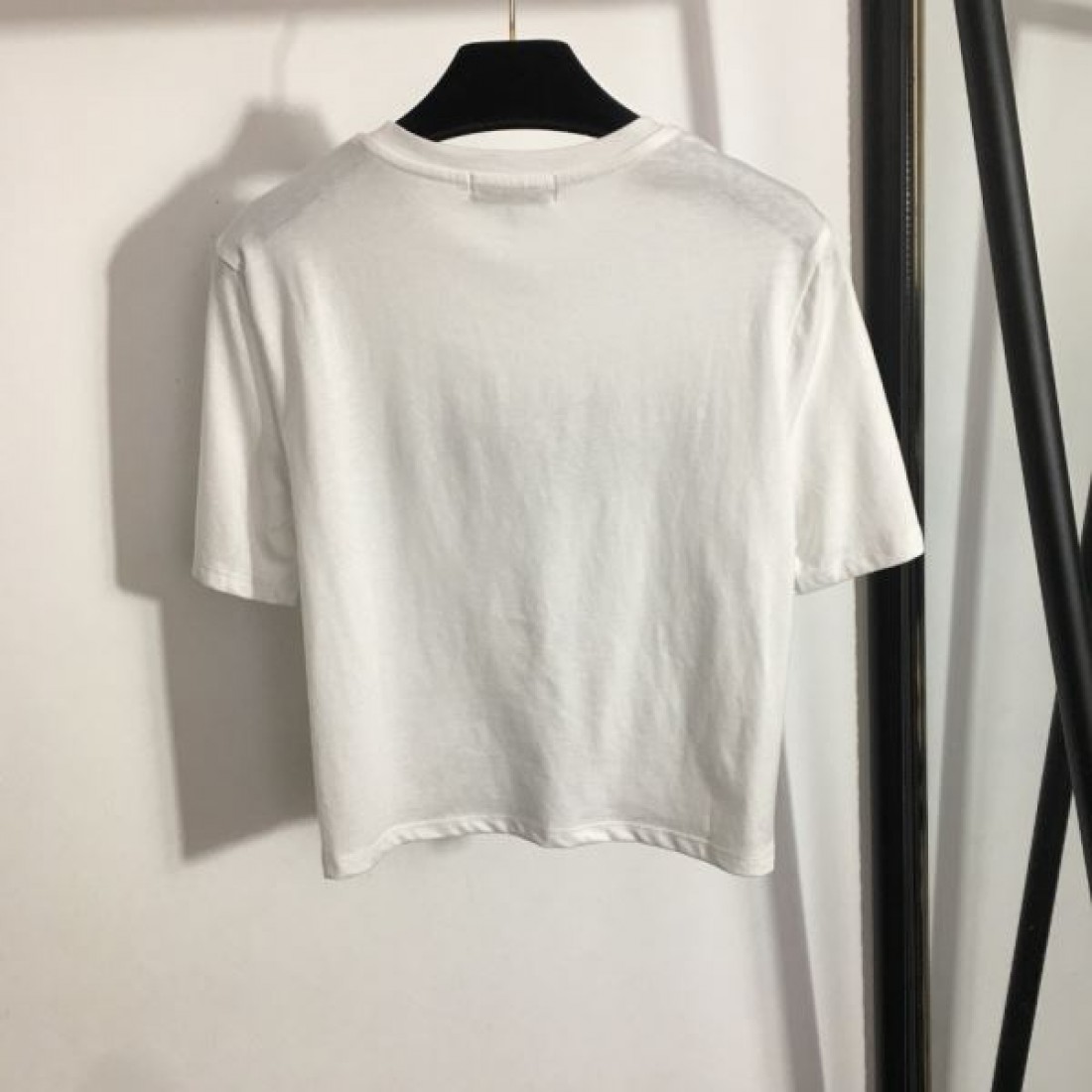 存在感のあるスタイルを叶える VERSACE ヴェルサーチェ スーパーコピー 半袖Tシャツ