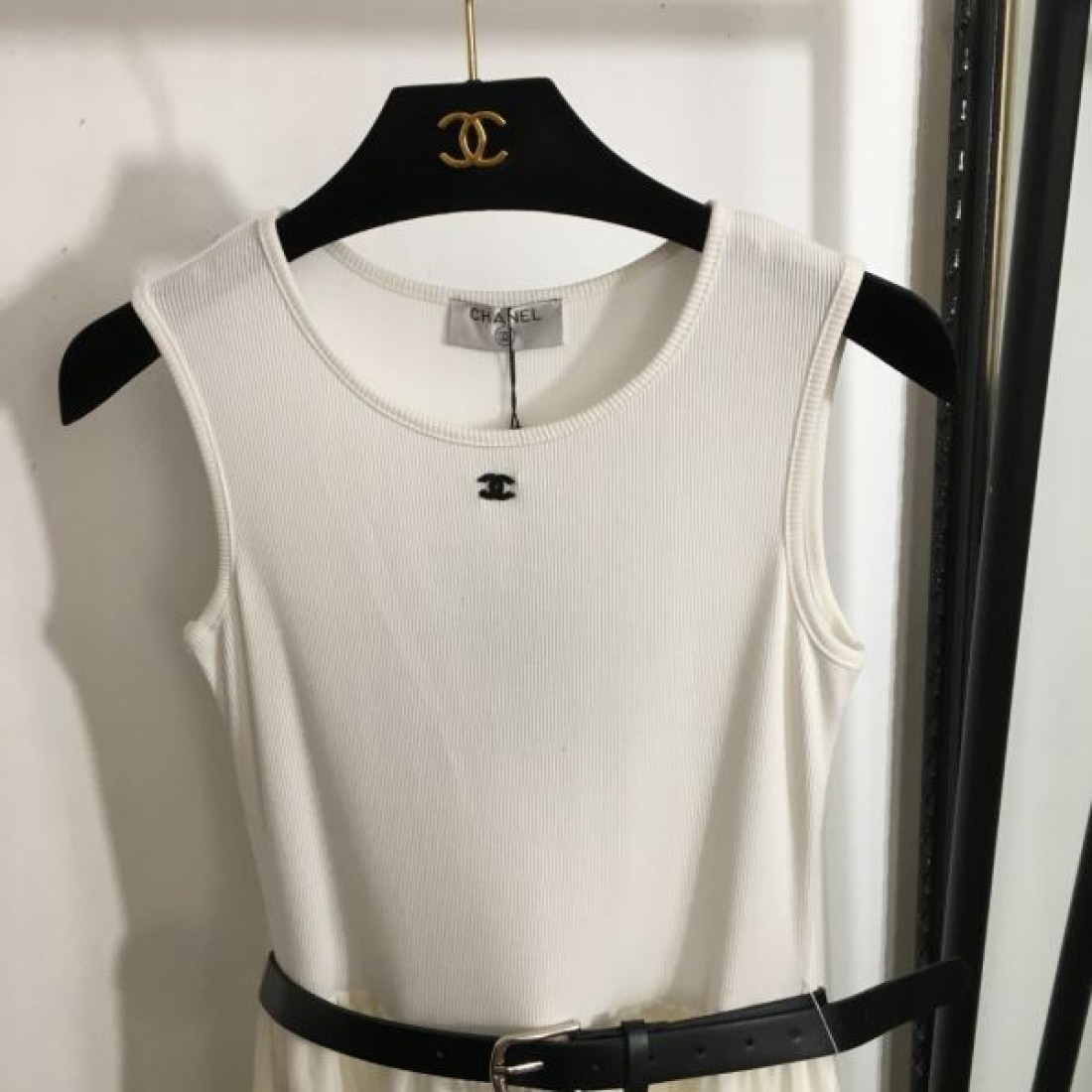 上品でクラシカルな雰囲気の シャネル コピー ワンピース CHANEL