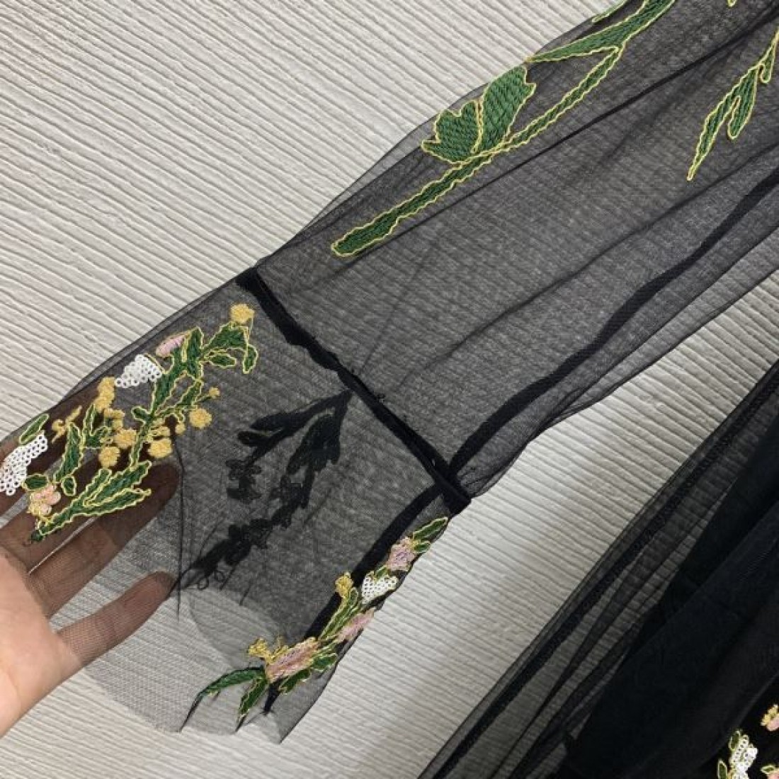 ドルチェ＆ガッバーナ コピー ワンピース DOLCE＆GABBANA 華やかで優雅な雰囲気