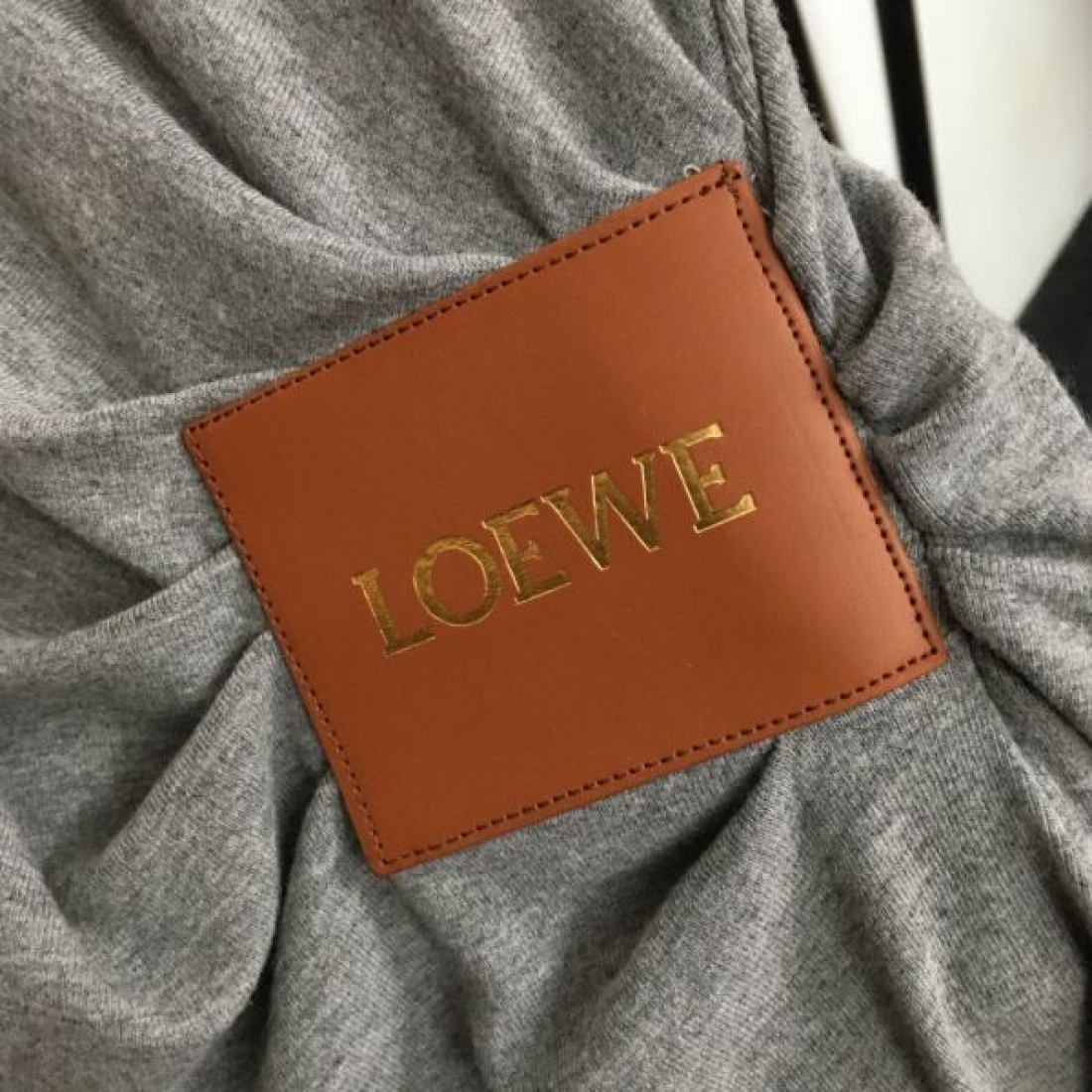 LOEWE ロエベ コピー ワンピース 個性的で高級感あふれる
