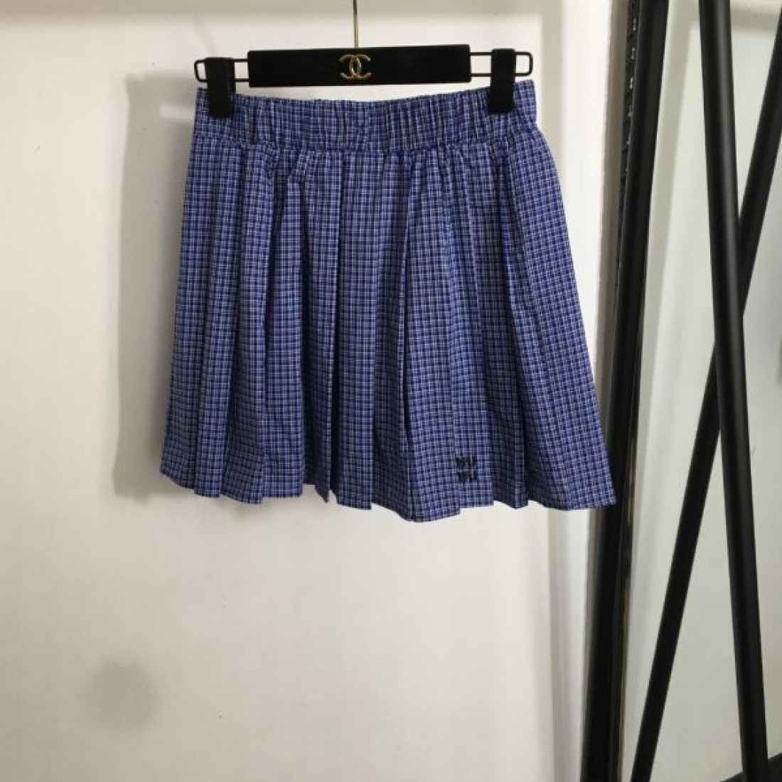 大胆で洗練された美しさ MIU MIU ミュウミュウ コピー 上下セット 再入荷待望