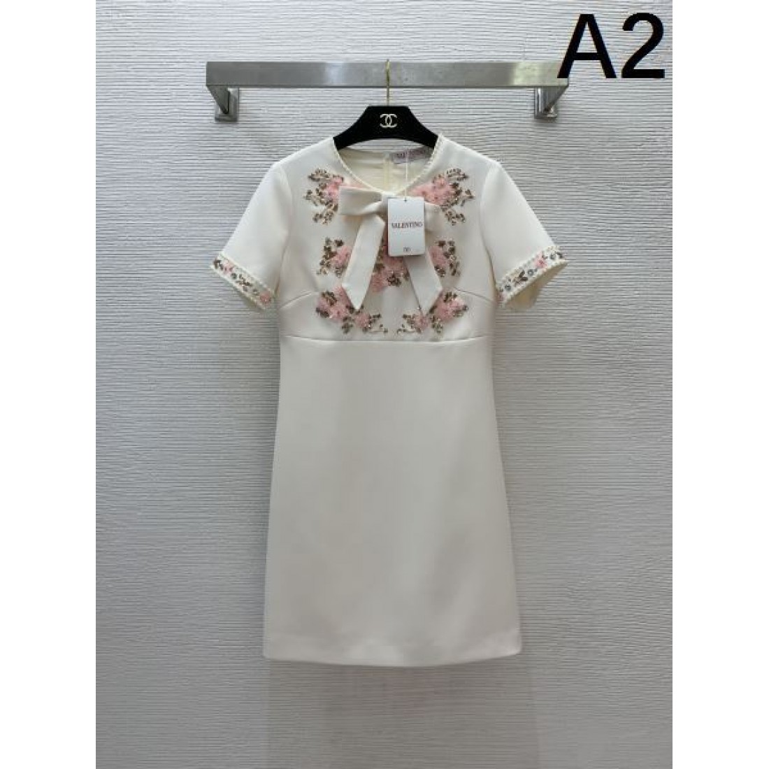 注目のビッグヒット VALENTINO ヴァレンティノ コピー ワンピース 究極のファッション