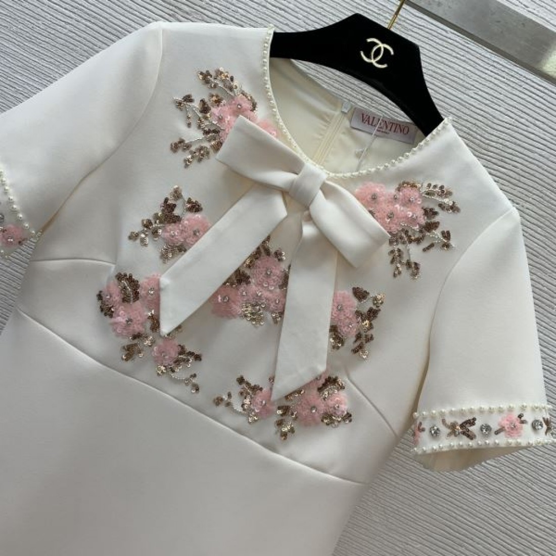 注目のビッグヒット VALENTINO ヴァレンティノ コピー ワンピース 究極のファッション