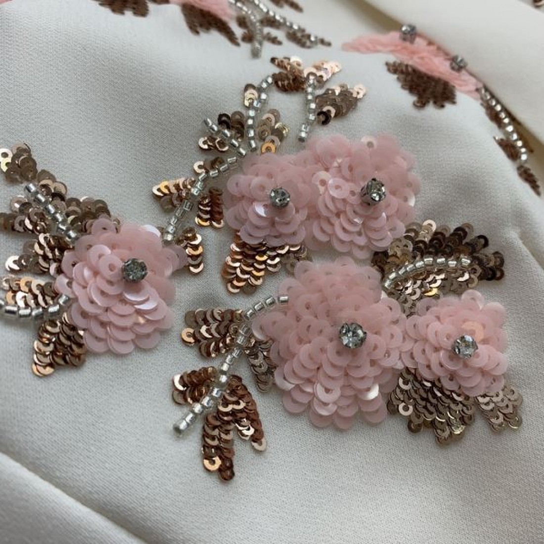 注目のビッグヒット VALENTINO ヴァレンティノ コピー ワンピース 究極のファッション
