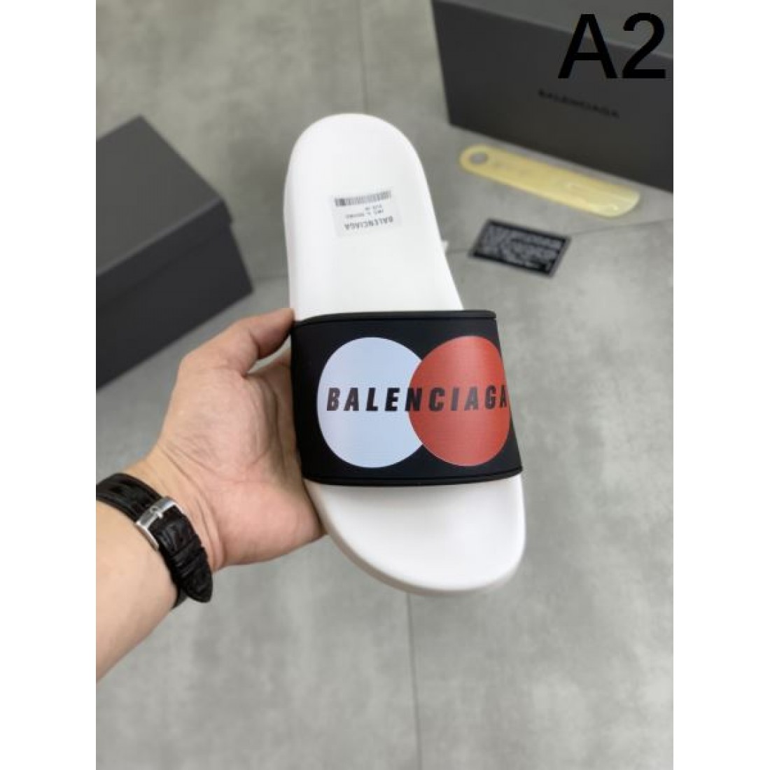 魅力あふれる BALENCIAGA バレンシアガ コピー サンダル 洗練された都会派