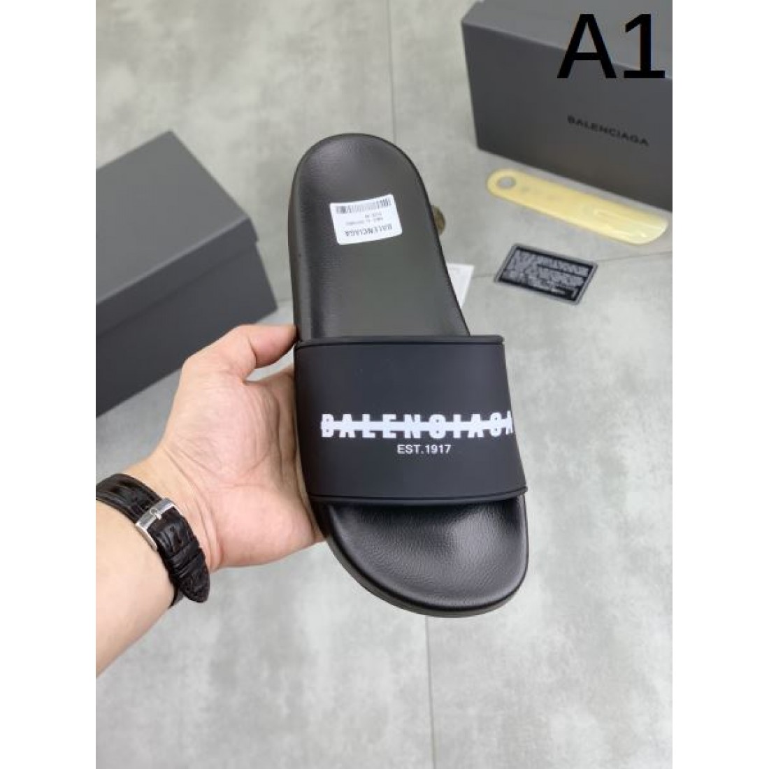 BALENCIAGA 人気の バレンシアガ コピー サンダル 上質で柔らかな履き心地