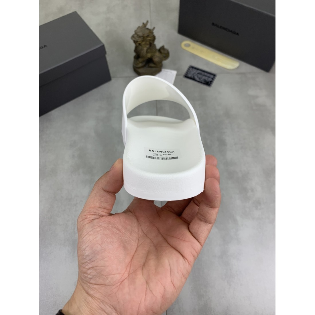 BALENCIAGA 人気の バレンシアガ コピー サンダル 上質で柔らかな履き心地