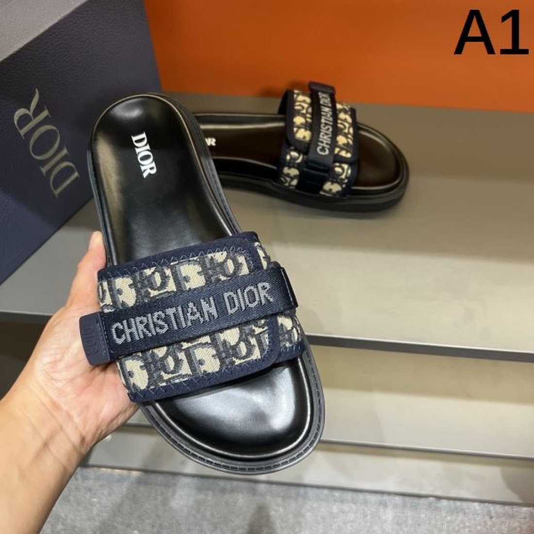 DIOR 魅力的な ディオール コピー サンダル モダンで快適な履き心地