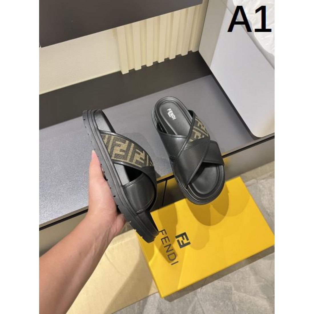 人気の FENDI フェンディ コピー サンダル 上品で快適な履き心地