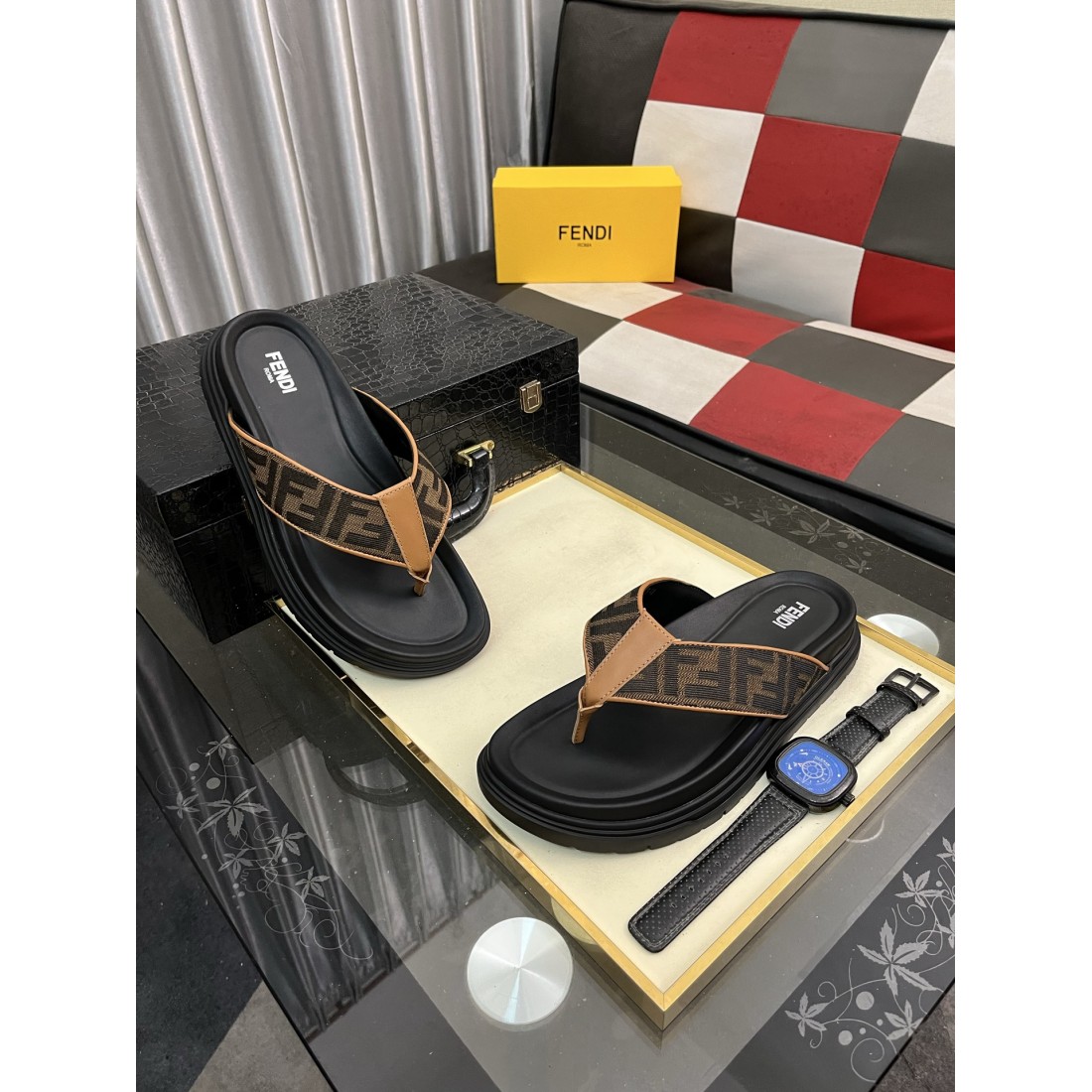フェンディ コピー サンダル FENDI さりげない高級感と安定感が光る