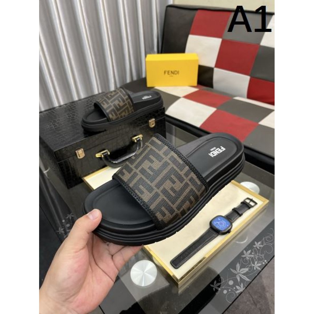 魅力あふれる GUCCI グッチ コピー サンダル 優雅で軽やかな印象に