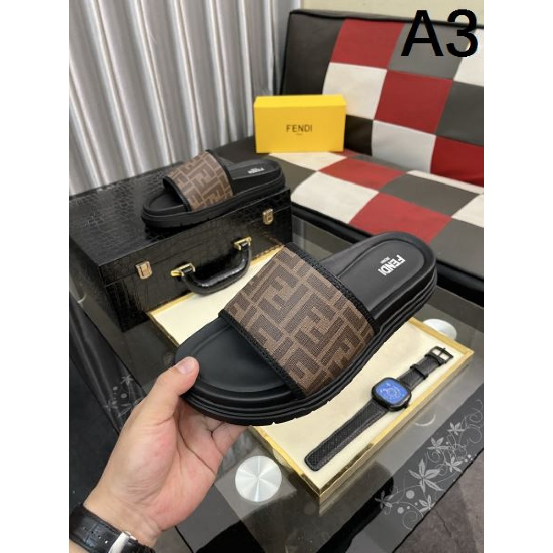 魅力あふれる GUCCI グッチ コピー サンダル 優雅で軽やかな印象に