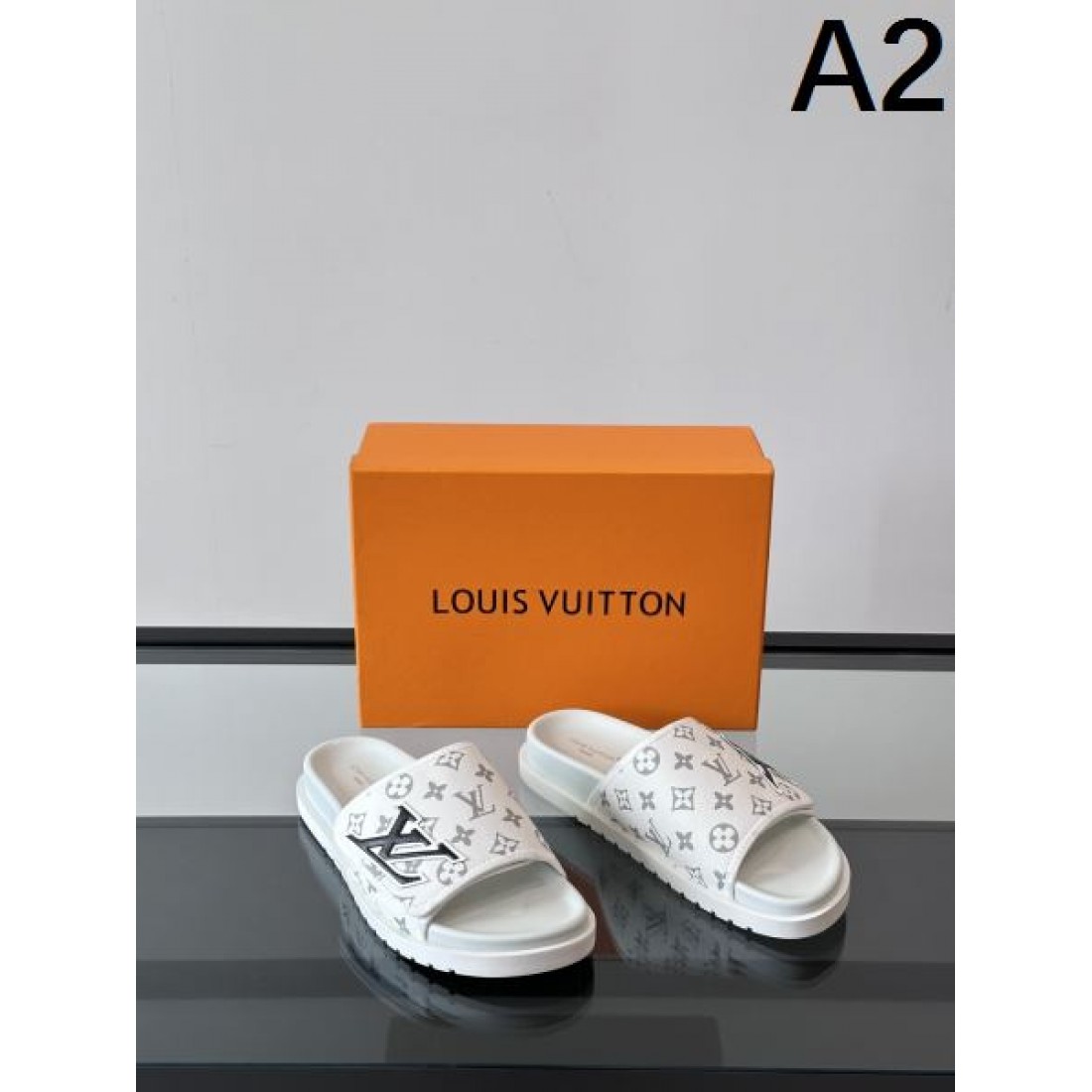 都会的で優美な印象 ルイヴィトン コピー サンダ LOUIS VUITTON 話題の一足