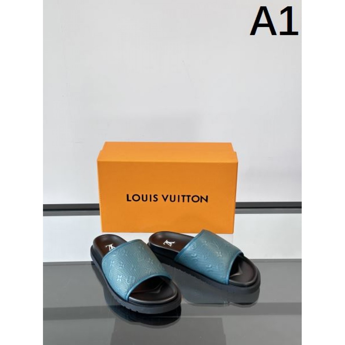 華やかで上品な ルイヴィトン コピー サンダル LOUIS VUITTON 注目の