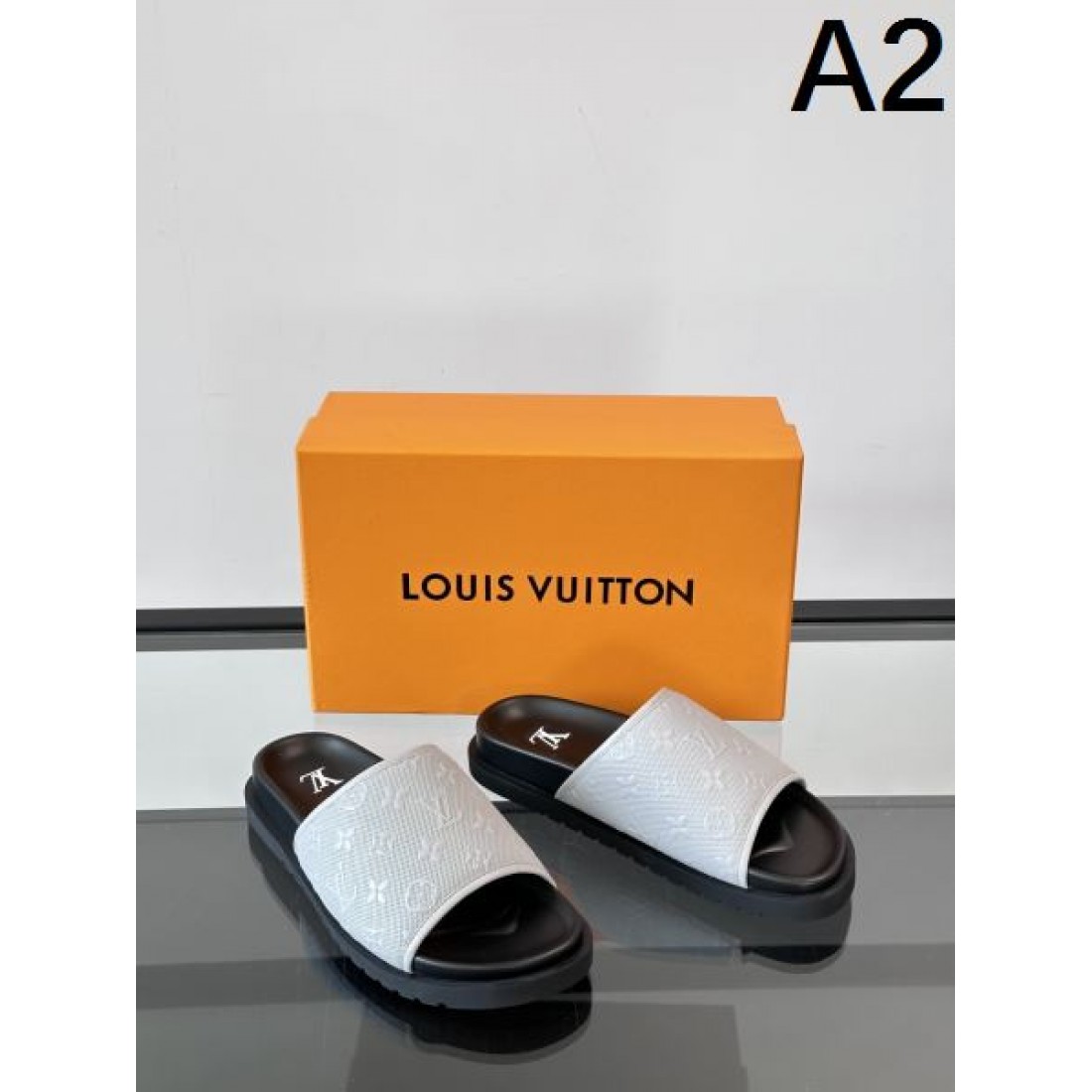 華やかで上品な ルイヴィトン コピー サンダル LOUIS VUITTON 注目の