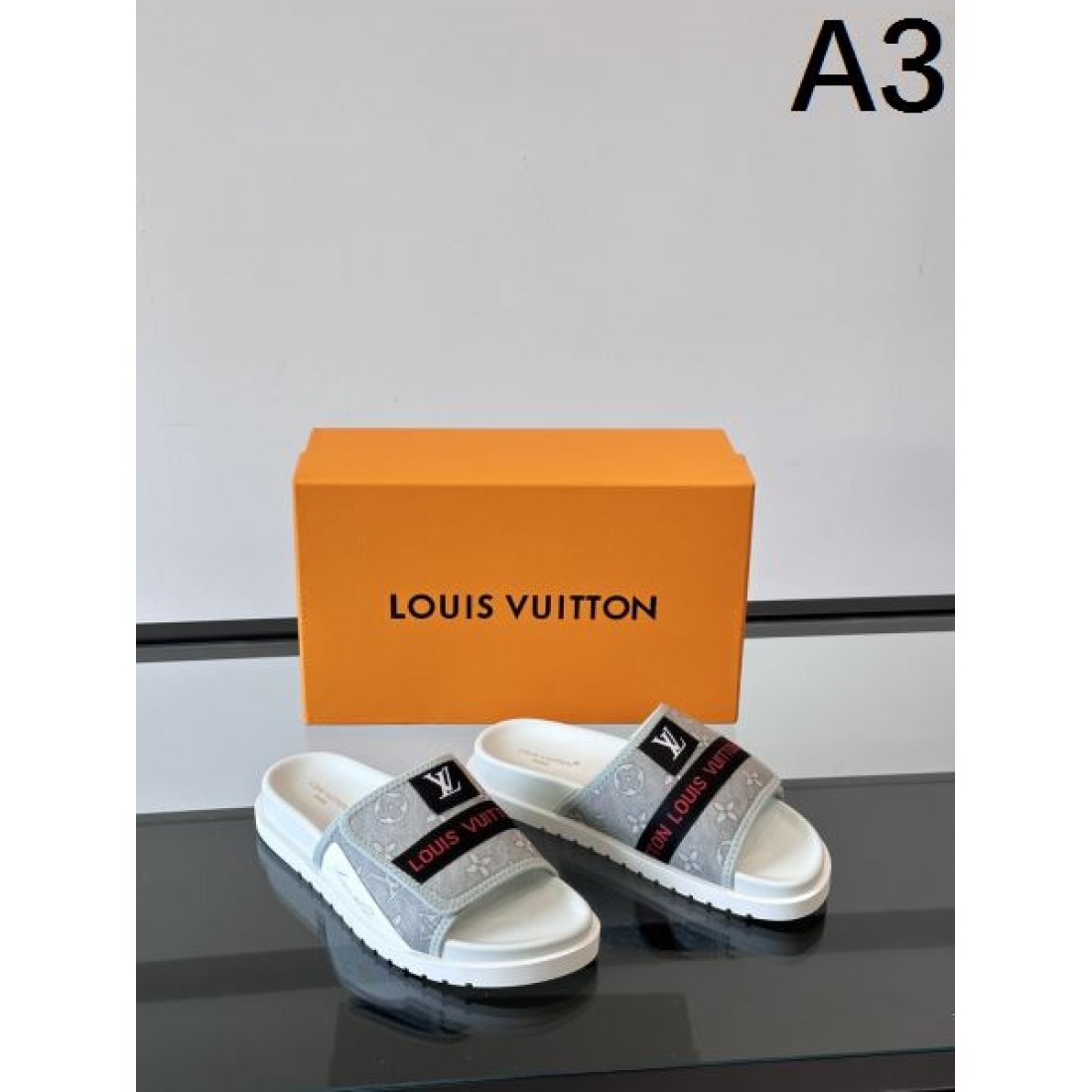 VALENTINO 話題の ヴァレンティノ コピー サンダル 軽やかで快適な