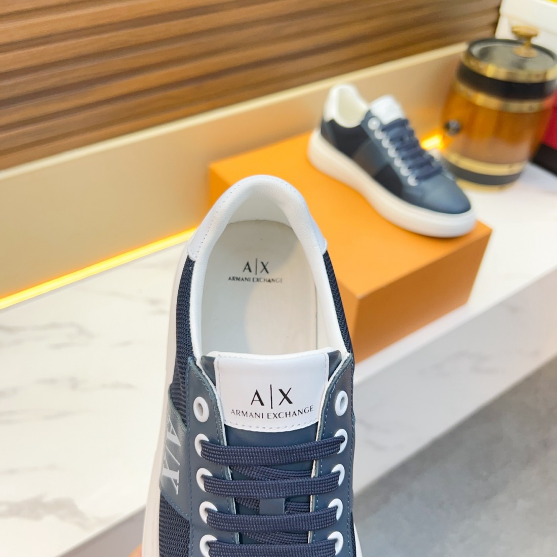  都会的でモダンな ARMANI アルマーニ コピー カジュアルシューズ 話題の