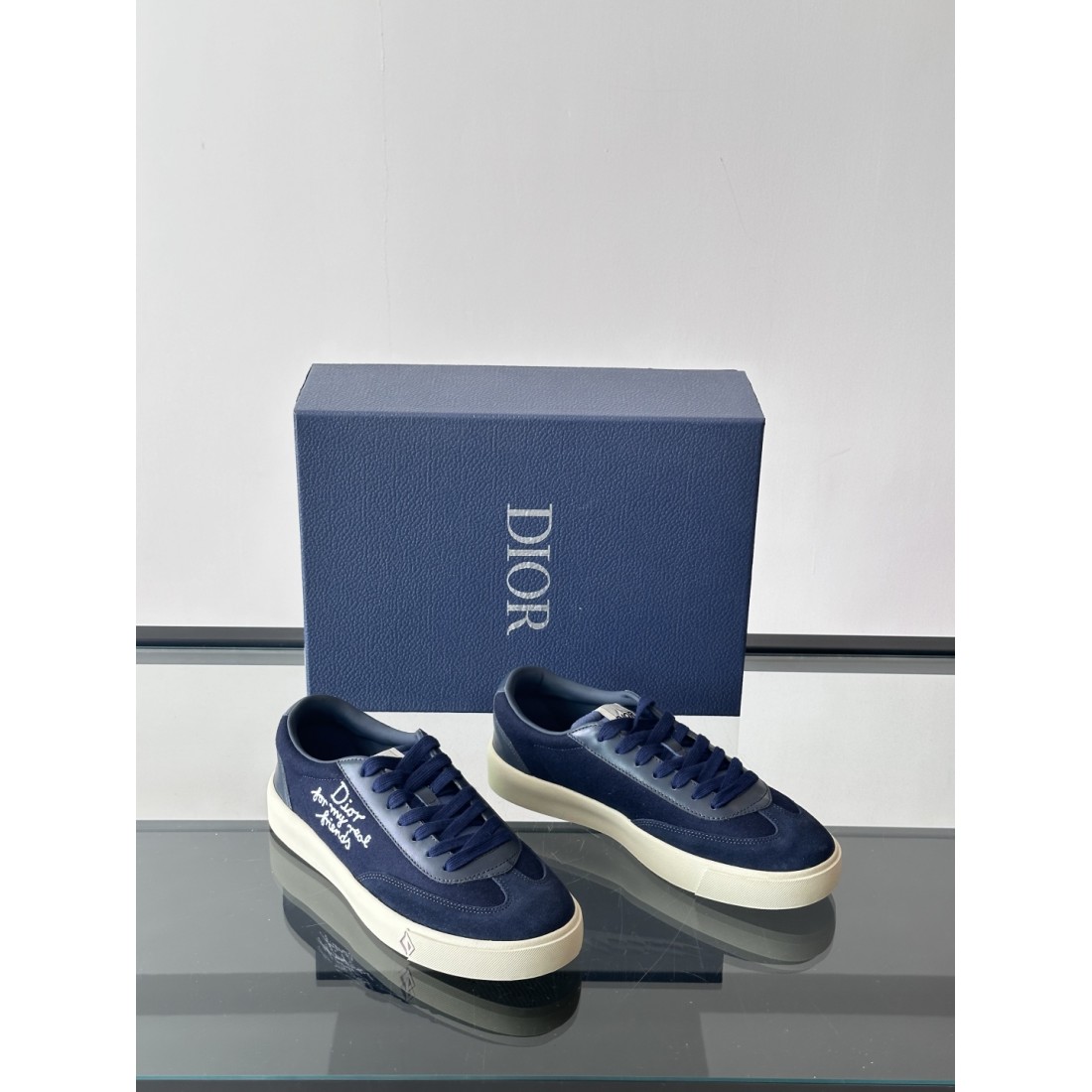 スタイリッシュなスタイル DIOR ディオール コピー カジュアルシューズ 一瞬で華やぐ